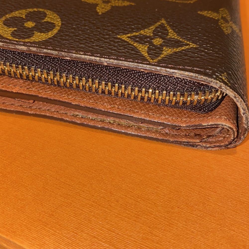 Auth Louis Vuitton Paris monogram compact zip bifold wallet leather interior - Picture 5 of 14